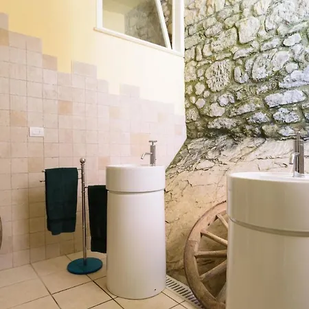 Vittoria D'anghiari 7&3, Emma