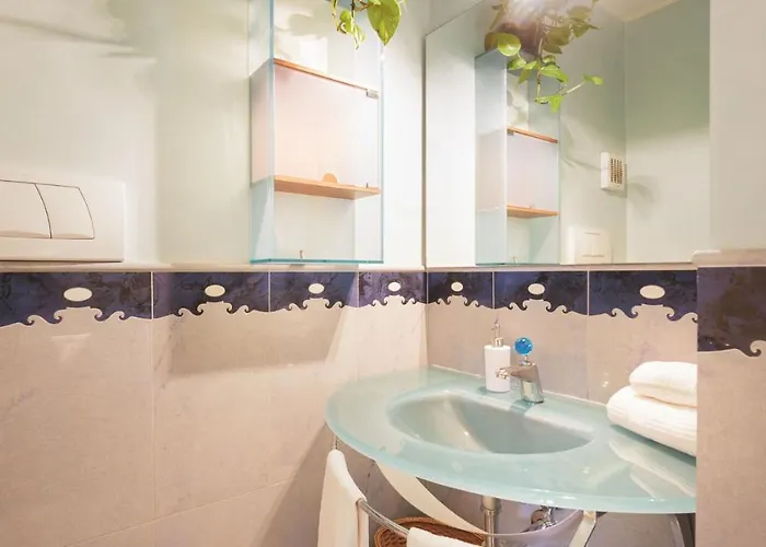 Vittoria D'anghiari 7&3, Emma فيلة *